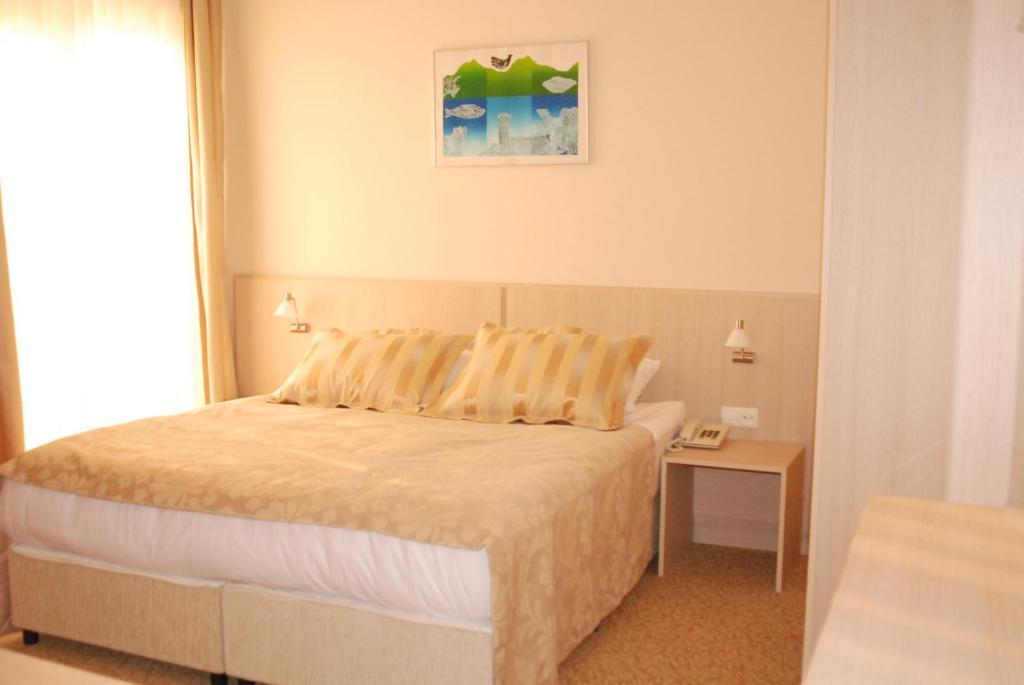 Hotel Suix Lara Antalya Szoba fotó