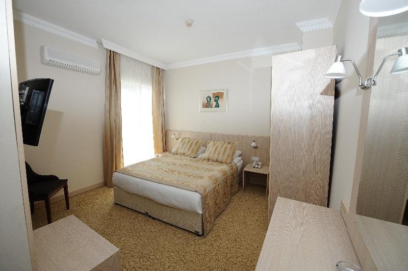 Hotel Suix Lara Antalya Kültér fotó